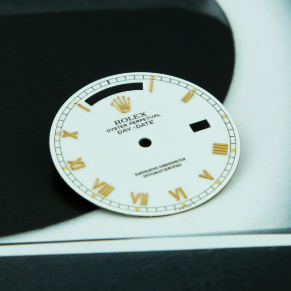 Dial Rolex for Day-Date, Ref: 18038/18238, Tritium, Roman Index, White Color - immagine 3