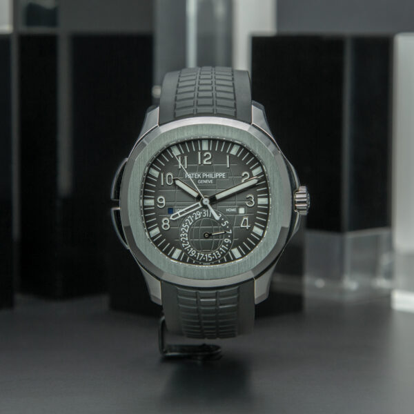 Patek Philippe, Aquanaut "Travel Time", 40mm, Ref. 5164A-001, Year: 2015, Full Set, Black Dial, Stainless steel
