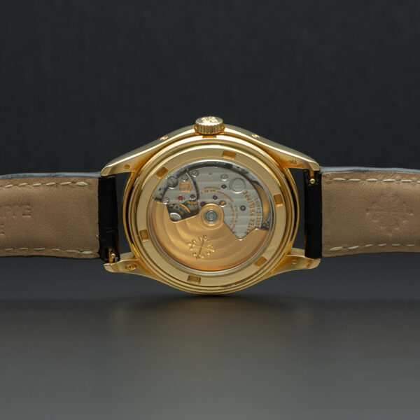 Patek Philippe, Annual Calendar, 39mm, Ref. 5146J, Full Set, Grey Dial , Yellow Gold - immagine 6