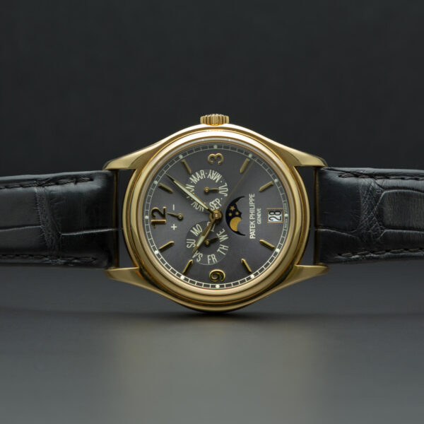 Patek Philippe, Annual Calendar, 39mm, Ref. 5146J, Full Set, Grey Dial , Yellow Gold - immagine 5