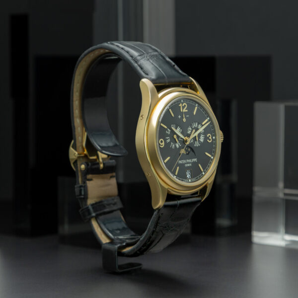 Patek Philippe, Annual Calendar, 39mm, Ref. 5146J, Full Set, Grey Dial , Yellow Gold - immagine 4