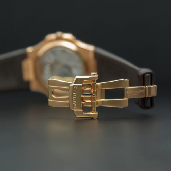 Patek Philippe, Nautilus, 40x38mm, Ref. 5712R-001, Year: 2008, Brown Fumè Dial ,Full Set, Rose Gold - immagine 6