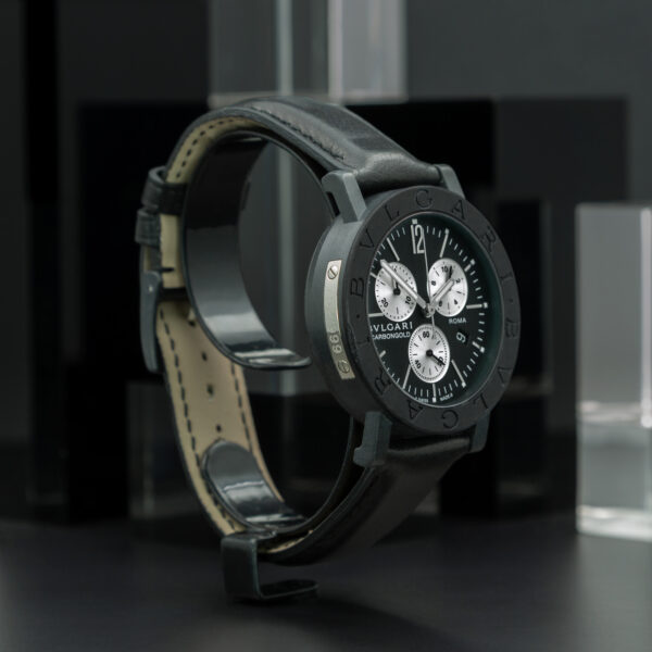 Bulgari, Carbon Gold Chronograph "Edition Roma", 40mm, Ref. BB38CLCH, Carbon and White Gold - immagine 4