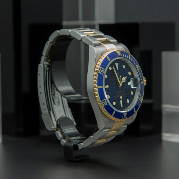Rolex, Submariner, 40mm, Ref. 16613, Year; 2007, Full Set, Blue Dial, Stainless Steel and Yellow Gold - immagine 4