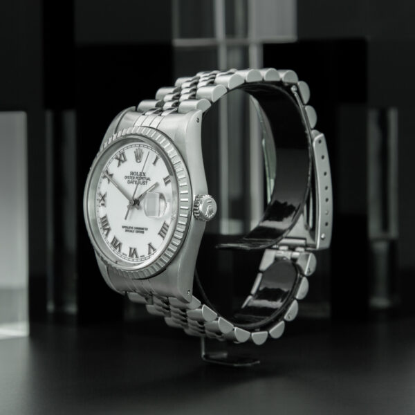 Rolex, DateJust 36mm, Ref. 16220, Year: 1989, White Roman Dial, Jubilee Bracelet, Stainless Steel - immagine 3